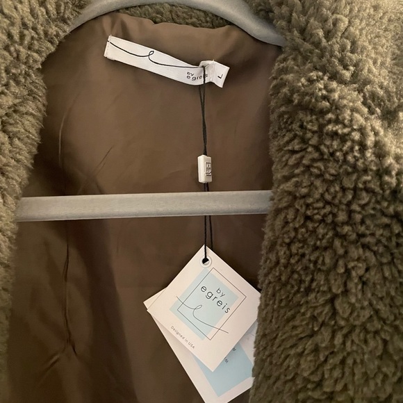 By Egreis Teddy Coat - Picture 7 of 9